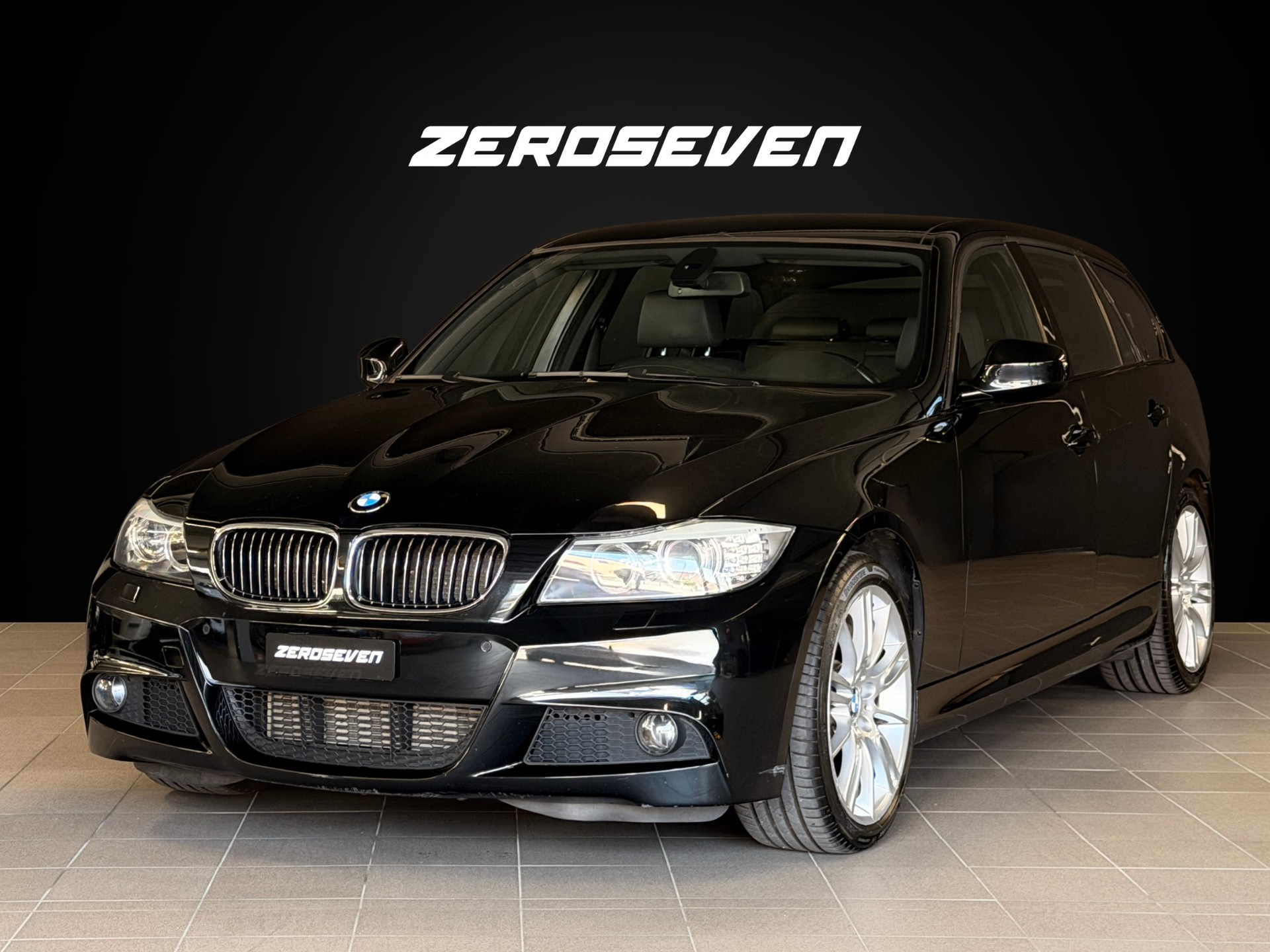 BMW 330d xDrive Touring Steptronic-image-0