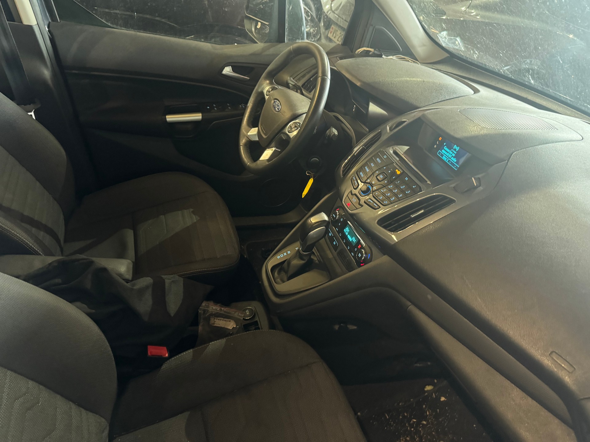 FORD Tourneo Connect 1.6 SCTi Titanium Automatic-image-7