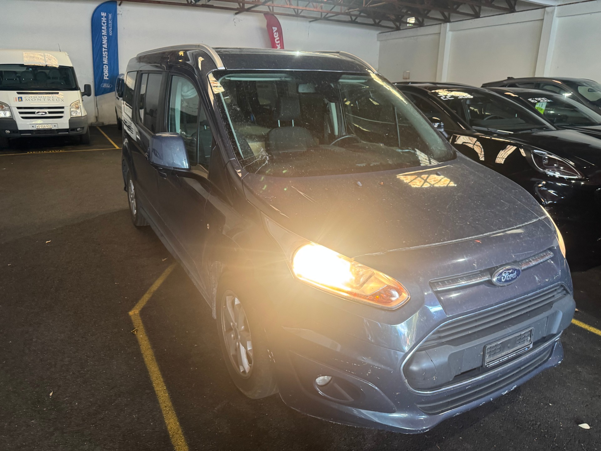 FORD Tourneo Connect 1.6 SCTi Titanium Automatic-image-6