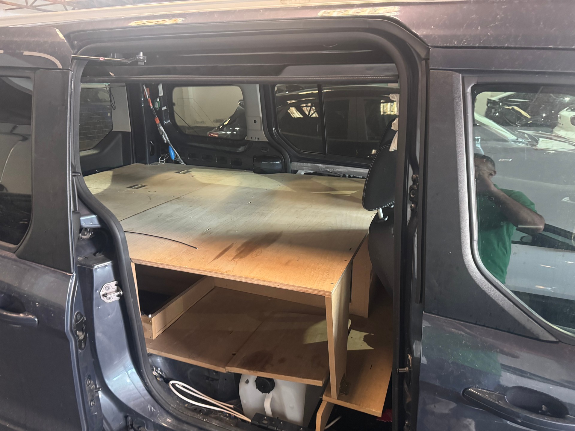 FORD Tourneo Connect 1.6 SCTi Titanium Automatic-image-9