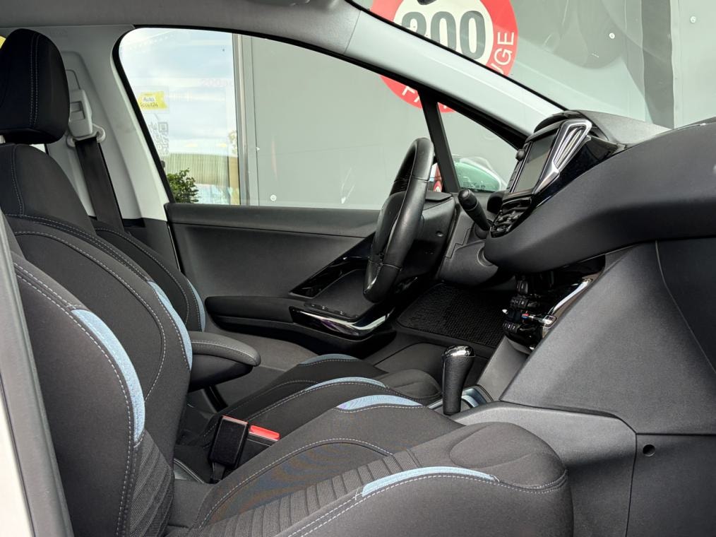PEUGEOT 208 1.6 VTI Allure Automatik-image-8