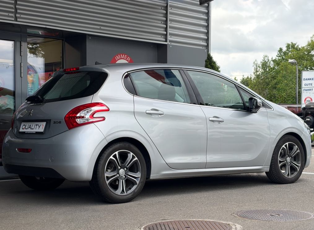 PEUGEOT 208 1.6 VTI Allure Automatik-showroom-element-2