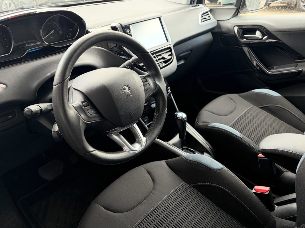 PEUGEOT 208 1.6 VTI Allure Automatik-showroom-element-3