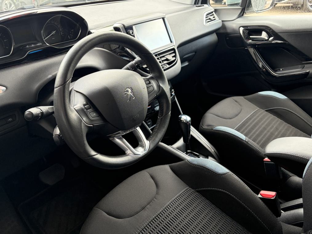 PEUGEOT 208 1.6 VTI Allure Automatik-image-3