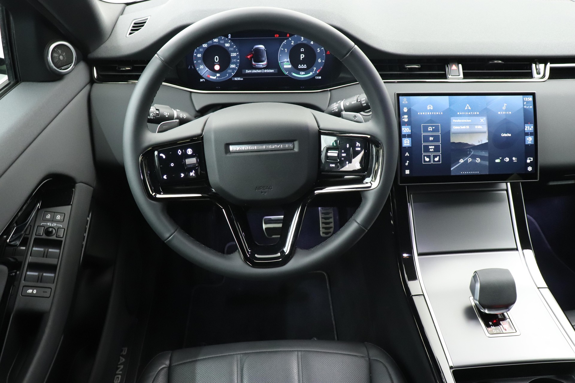 LAND ROVER Range Rover Evoque 1.5 T 270e Dynamic SE-image-4