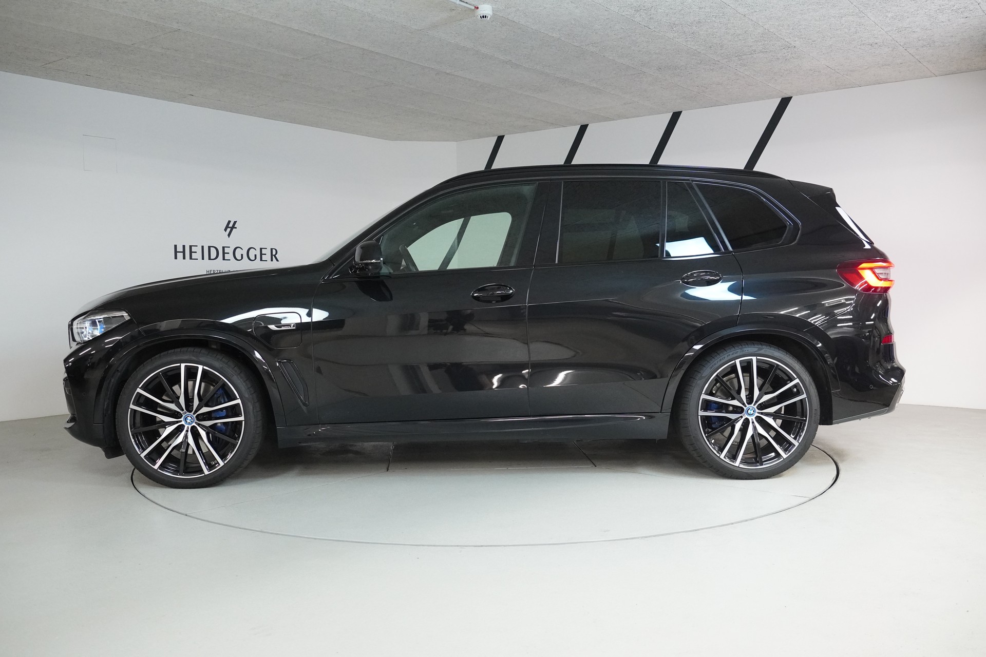 BMW X5 xDrive45e M Sport Steptronic-image-4