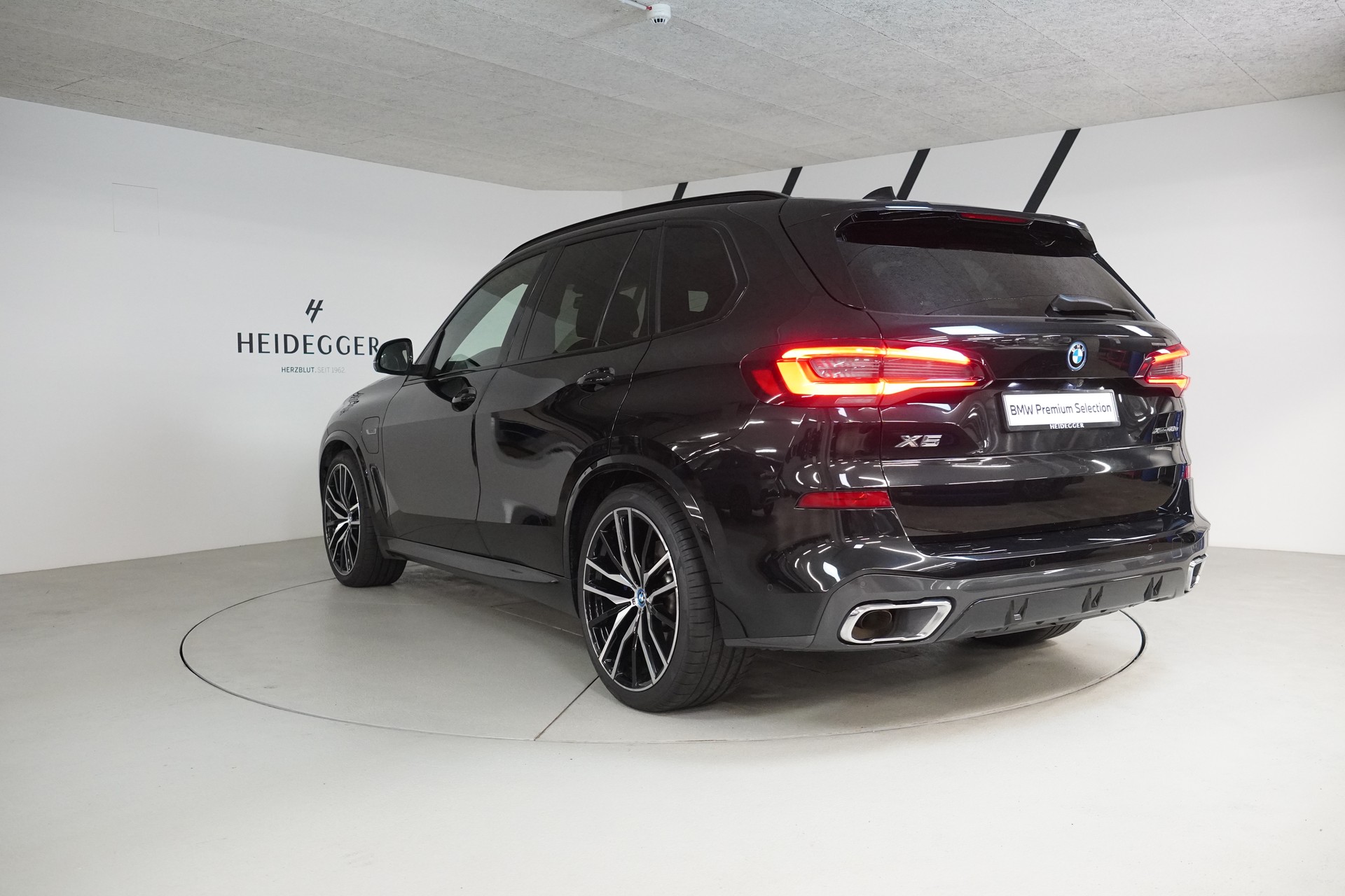 BMW X5 xDrive45e M Sport Steptronic-image-5