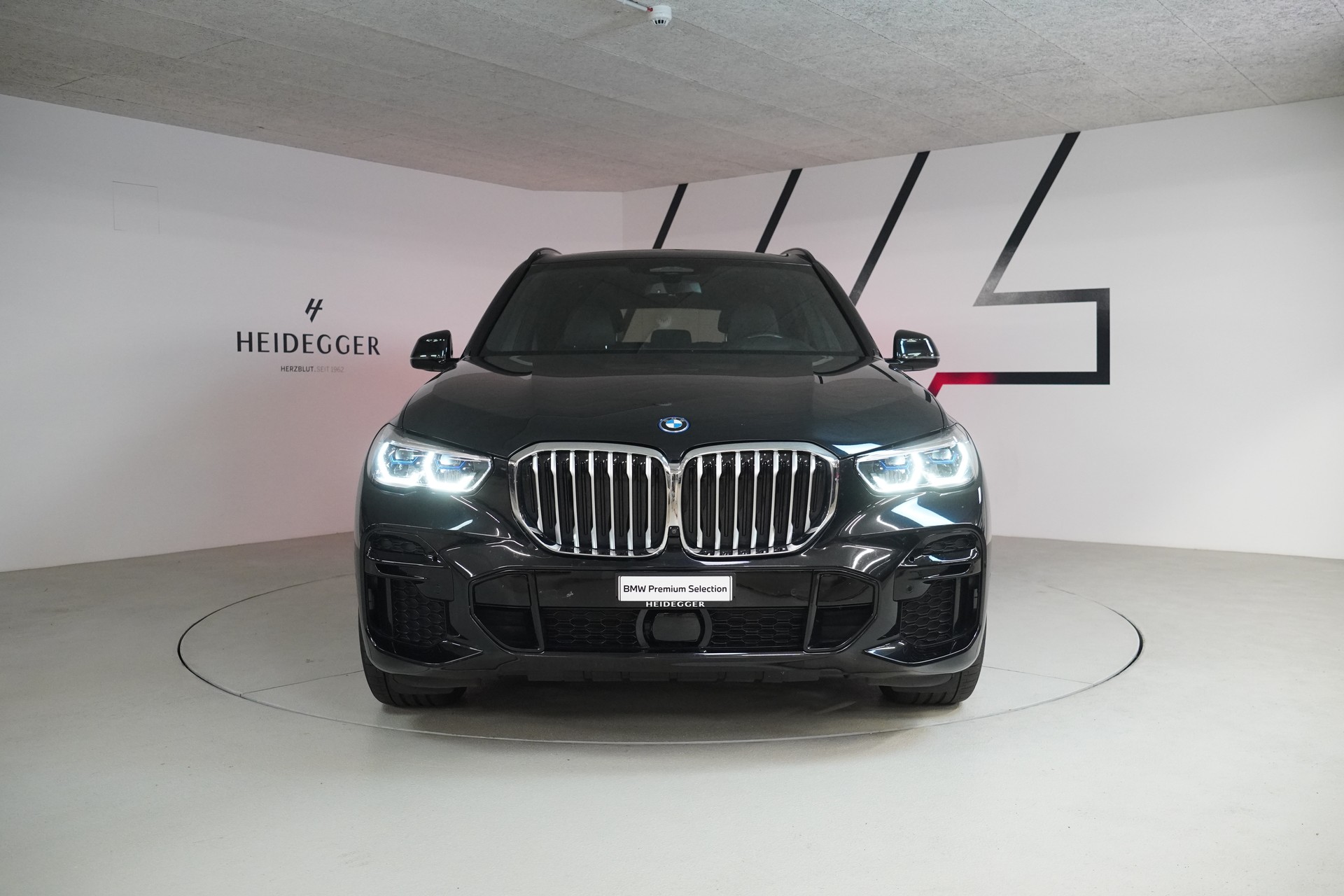 BMW X5 xDrive45e M Sport Steptronic-image-2