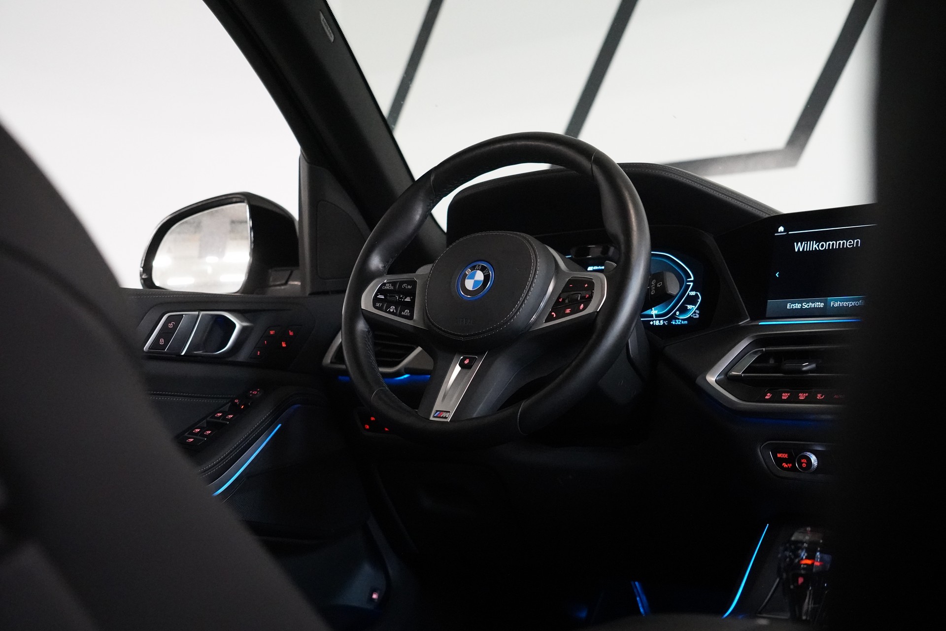 BMW X5 xDrive45e M Sport Steptronic-image-22