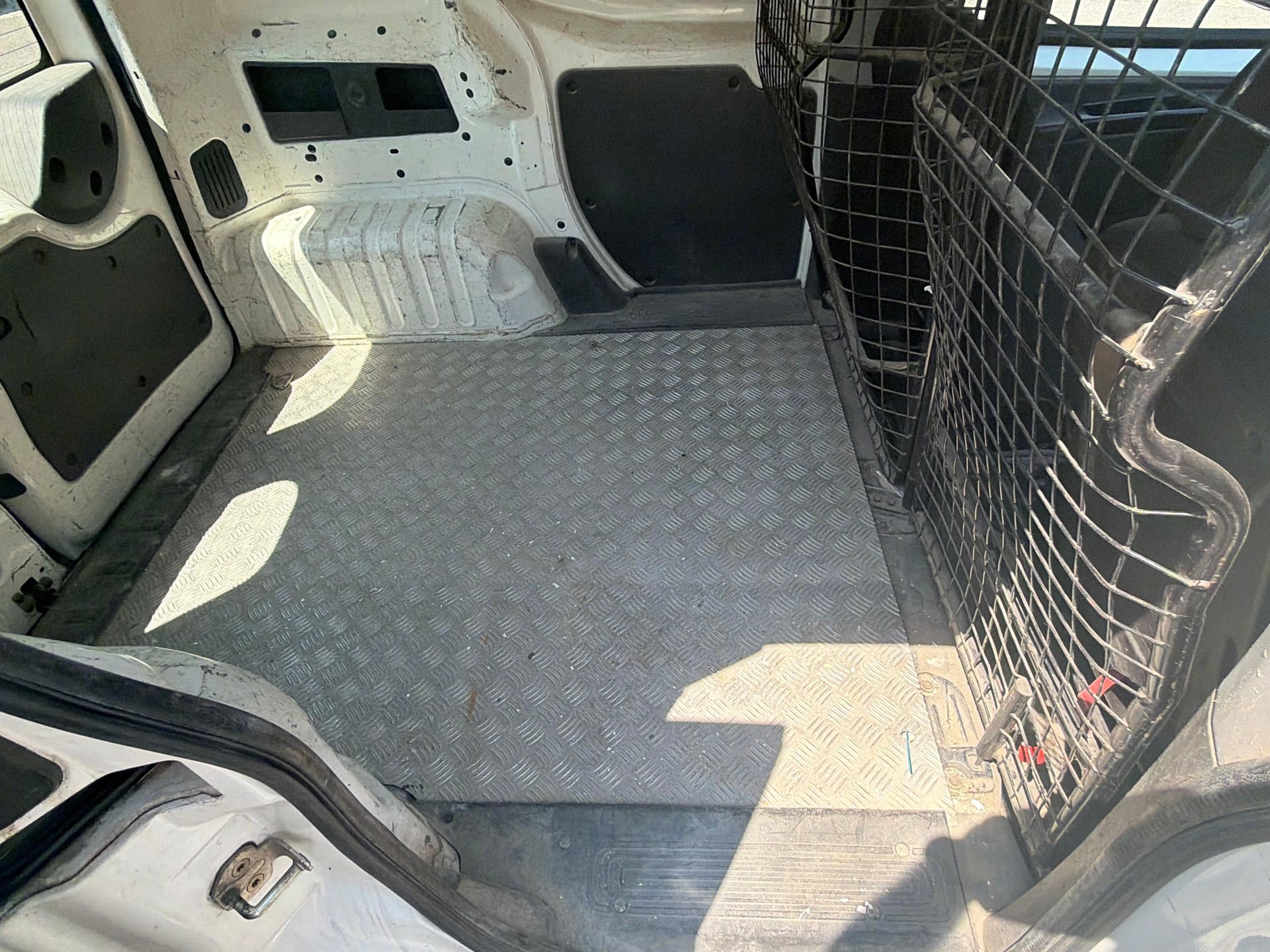 FIAT Fiorino 1.3 MJ Base-image-11