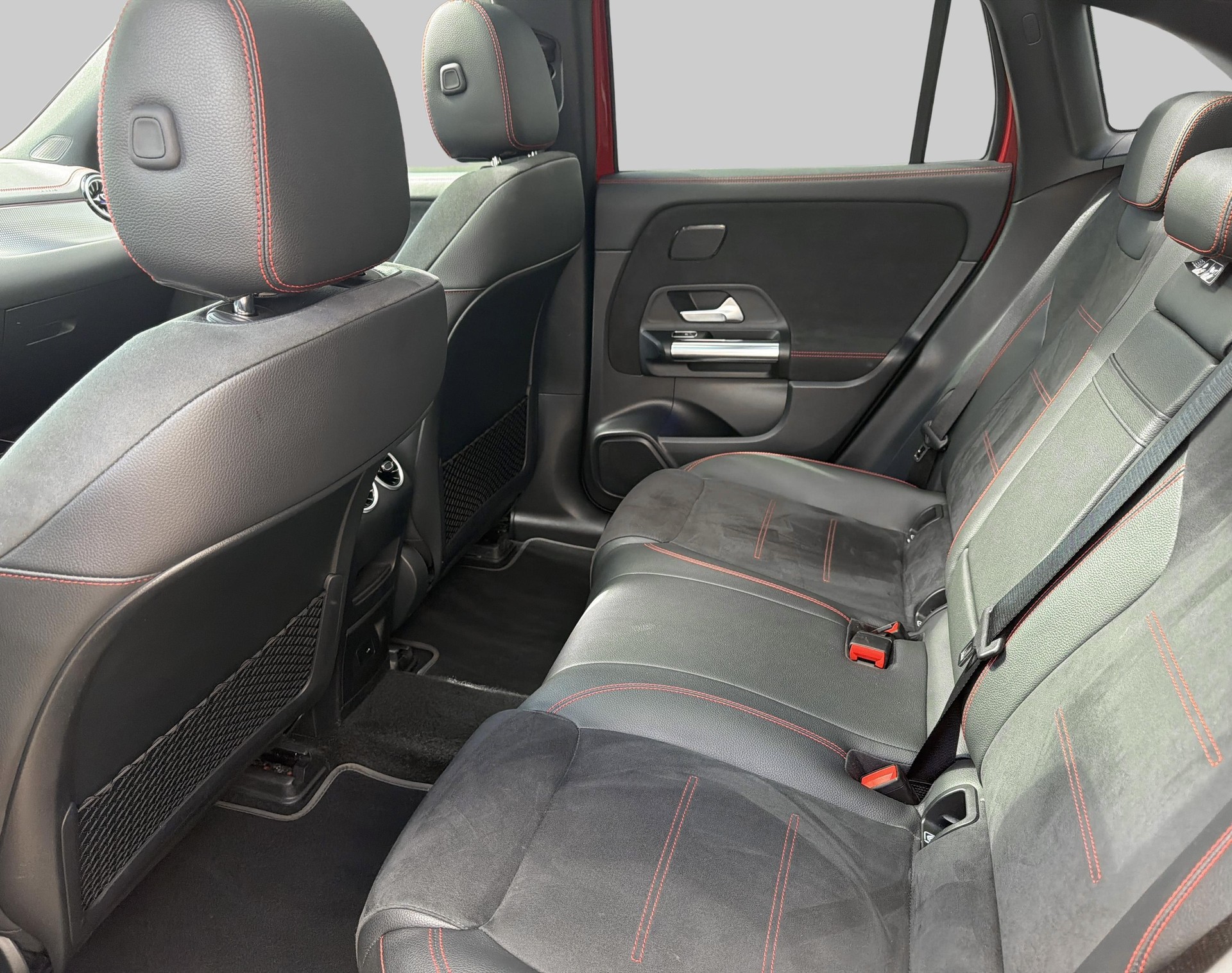 MERCEDES-BENZ EQA H243 EQA 250 AMG Line-image-9