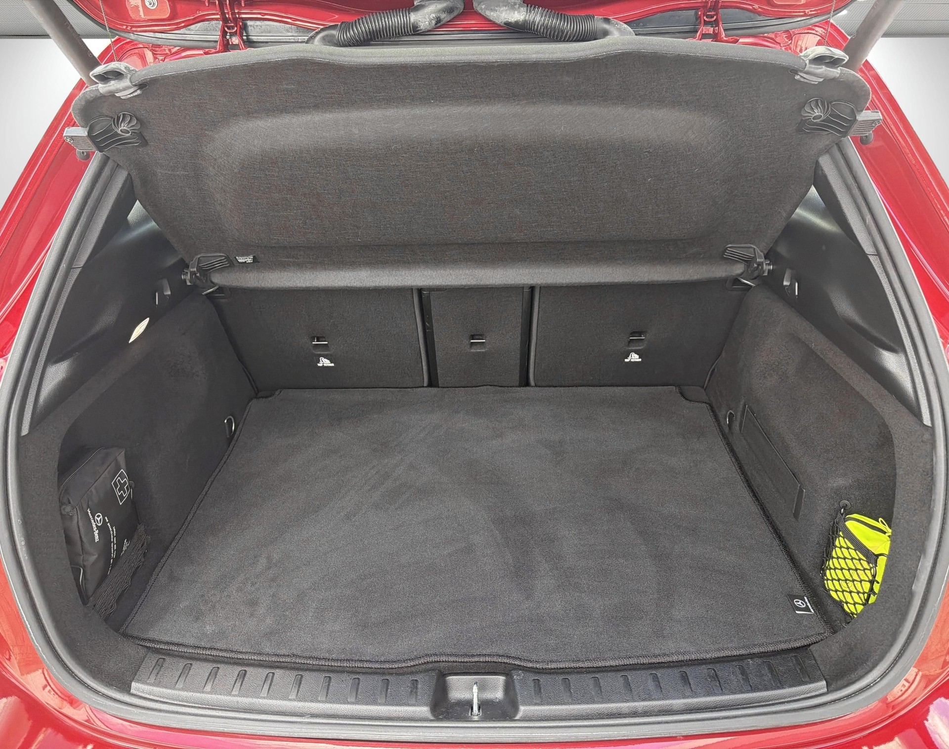 MERCEDES-BENZ EQA H243 EQA 250 AMG Line-image-10