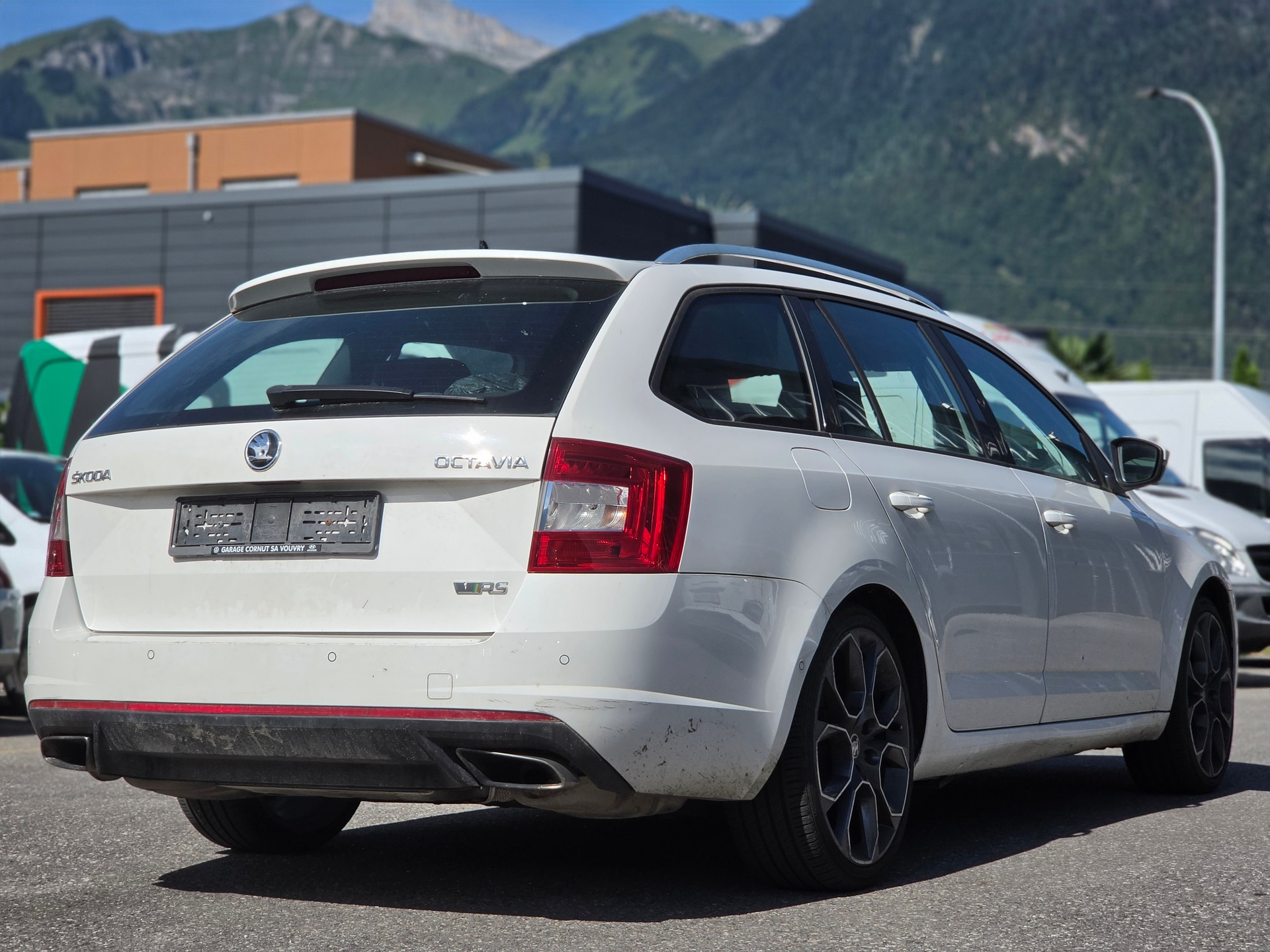SKODA Octavia Combi 2.0 TSI RS-image-5