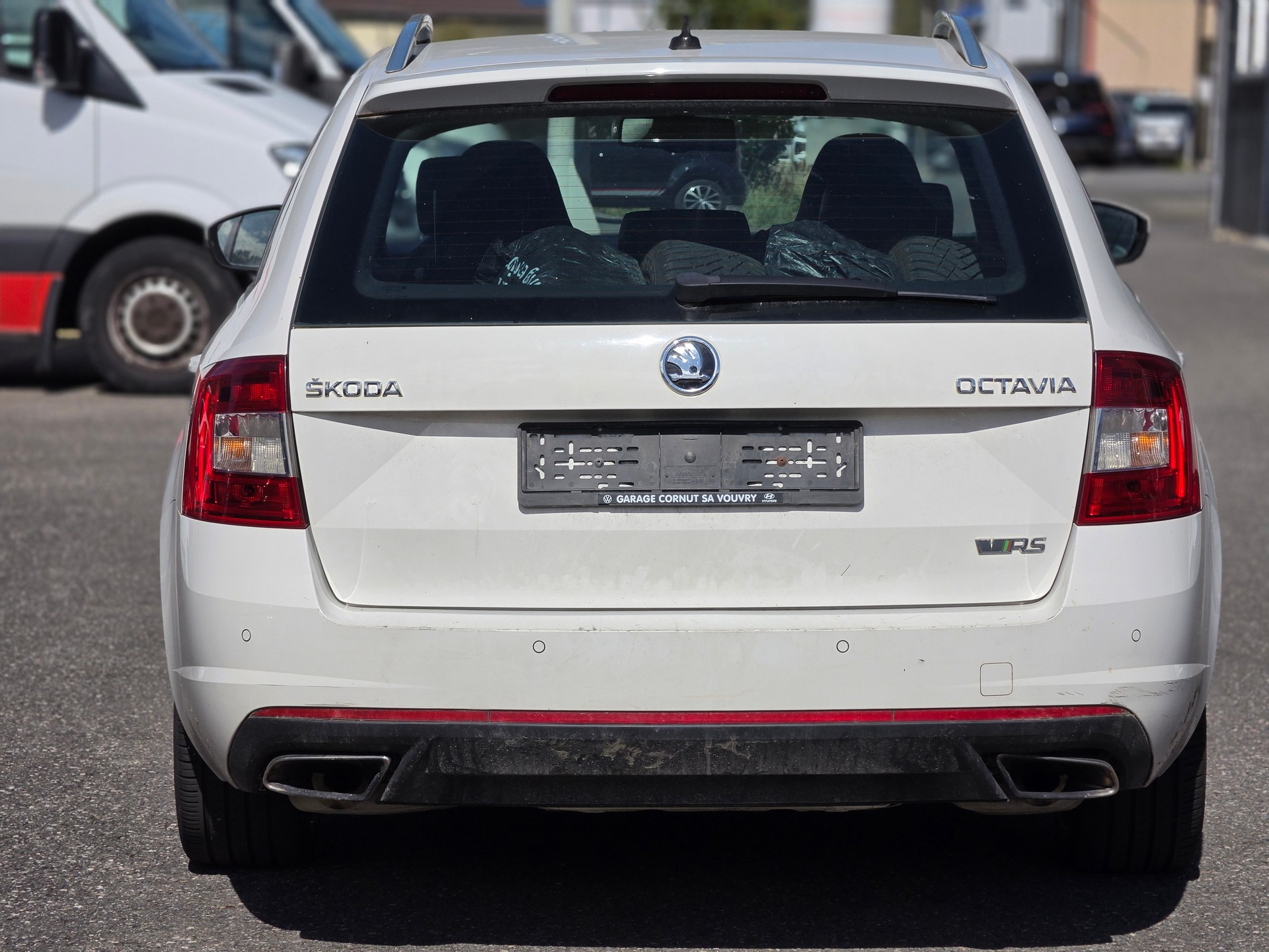 SKODA Octavia Combi 2.0 TSI RS-showroom-element-3