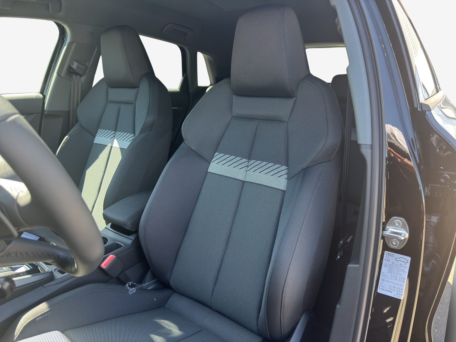 AUDI A3 Sportback TFSI 110 kW Attraction-image-8