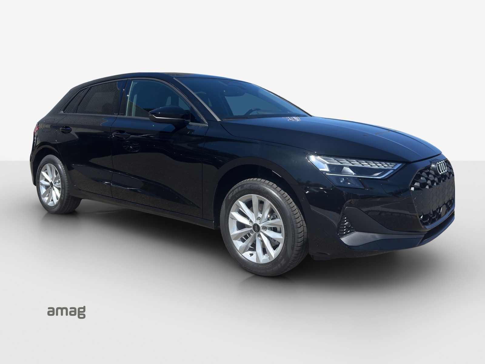 AUDI A3 Sportback TFSI 110 kW Attraction-image-5