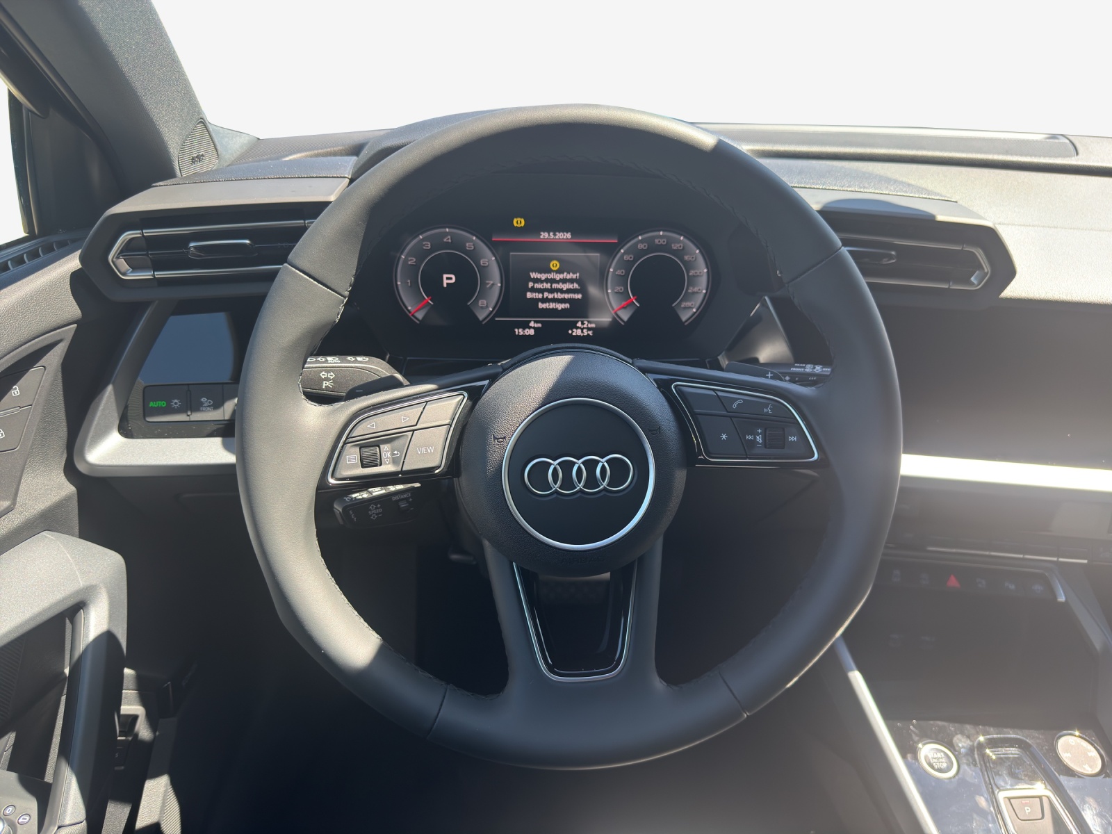 AUDI A3 Sportback TFSI 110 kW Attraction-image-9