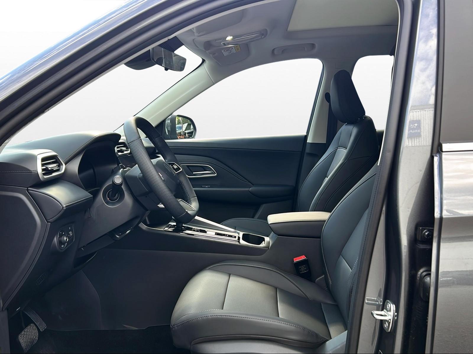 MG ZS 1.5 Hybrid+ Luxury-image-7