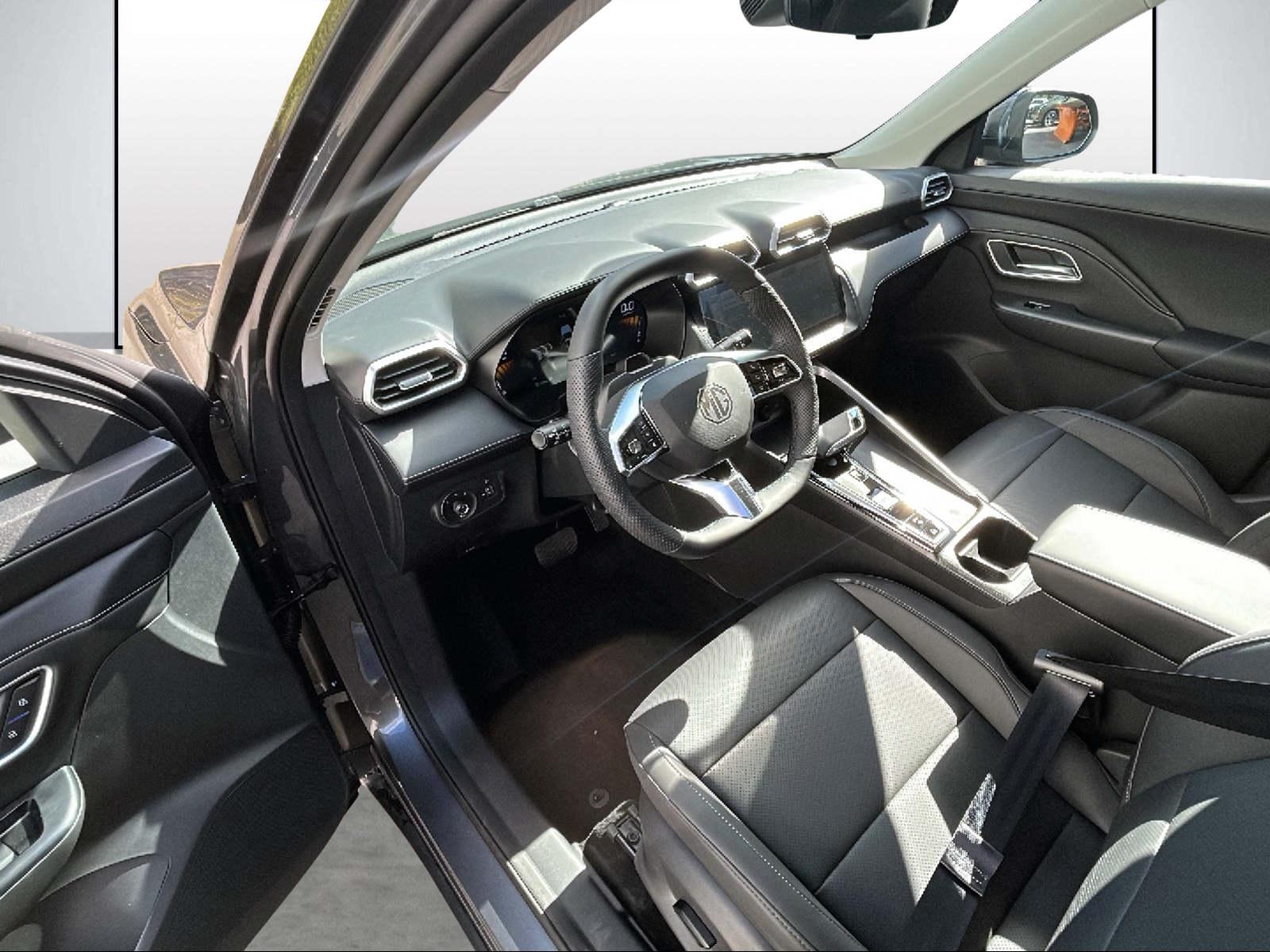 MG ZS 1.5 Hybrid+ Luxury-image-5