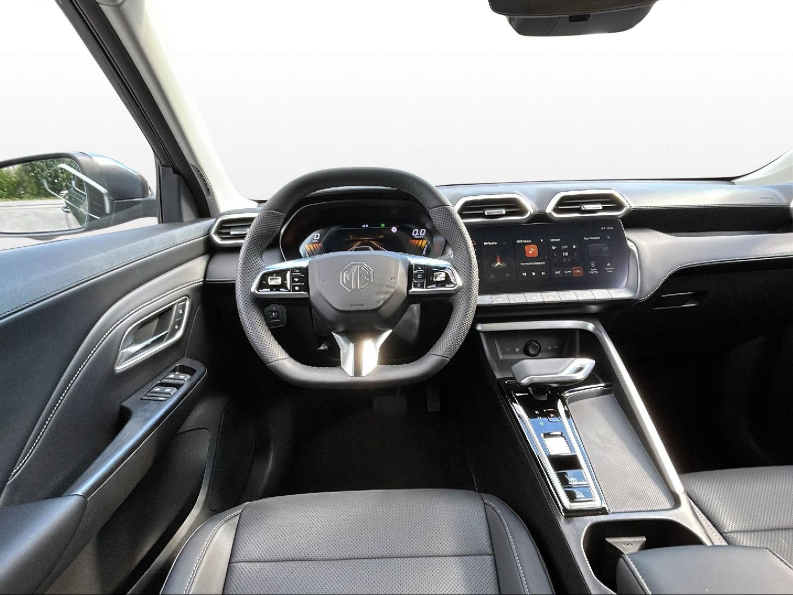 MG ZS 1.5 Hybrid+ Luxury-image-9
