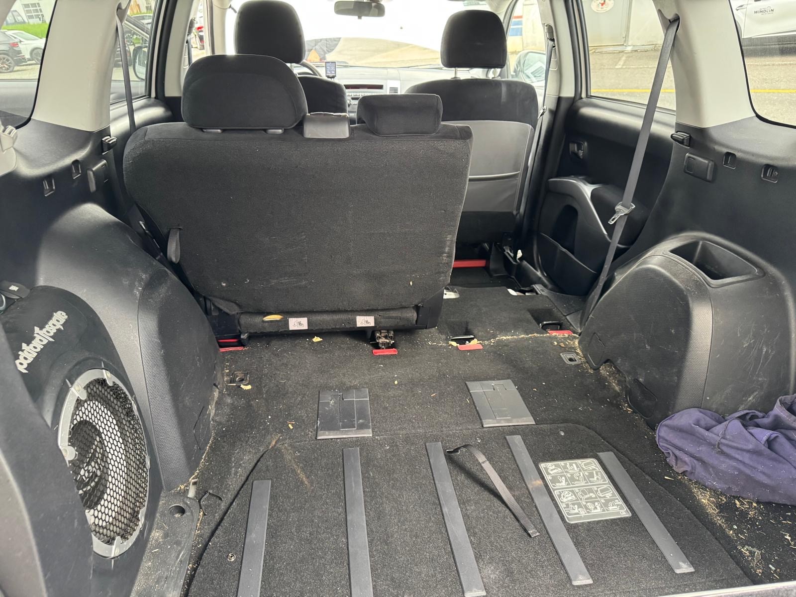MITSUBISHI Outlander 2.2 DID Navigator 4WD-image-2