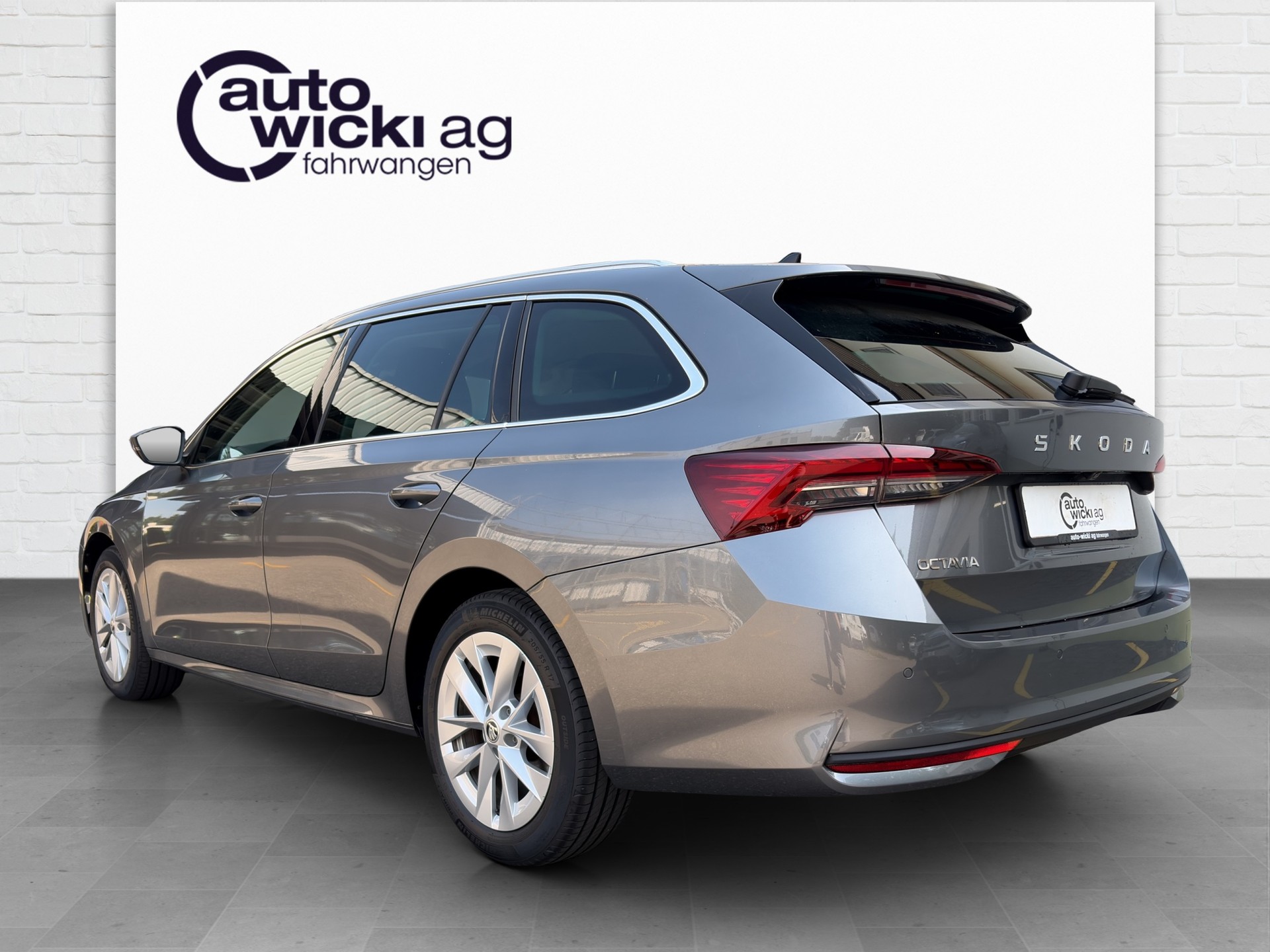 SKODA Octavia Combi 1.5 TSI mHEV DSG Selection-image-1
