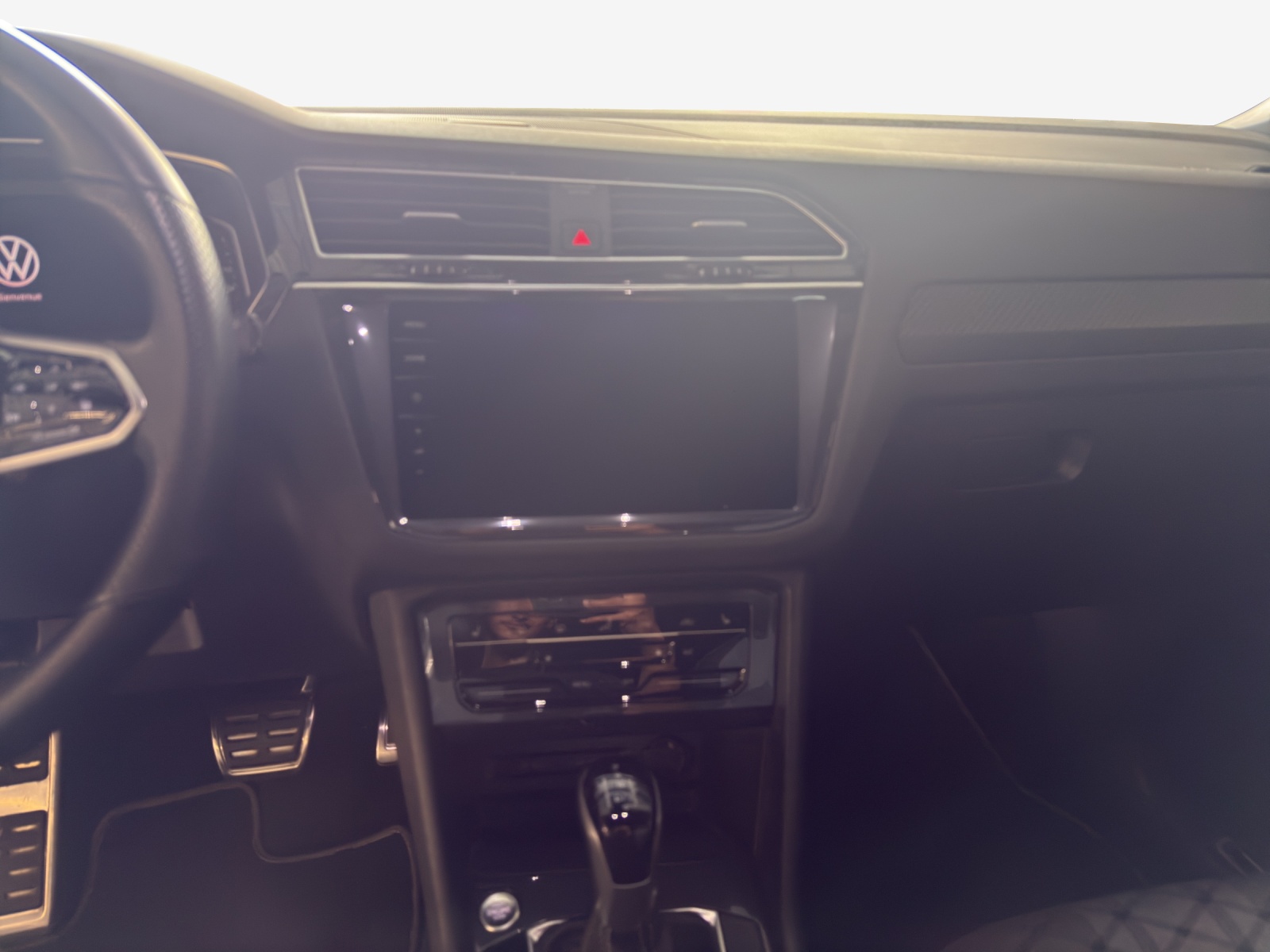 VW Tiguan 2.0TSI R-Line 4Motion DSG-image-9