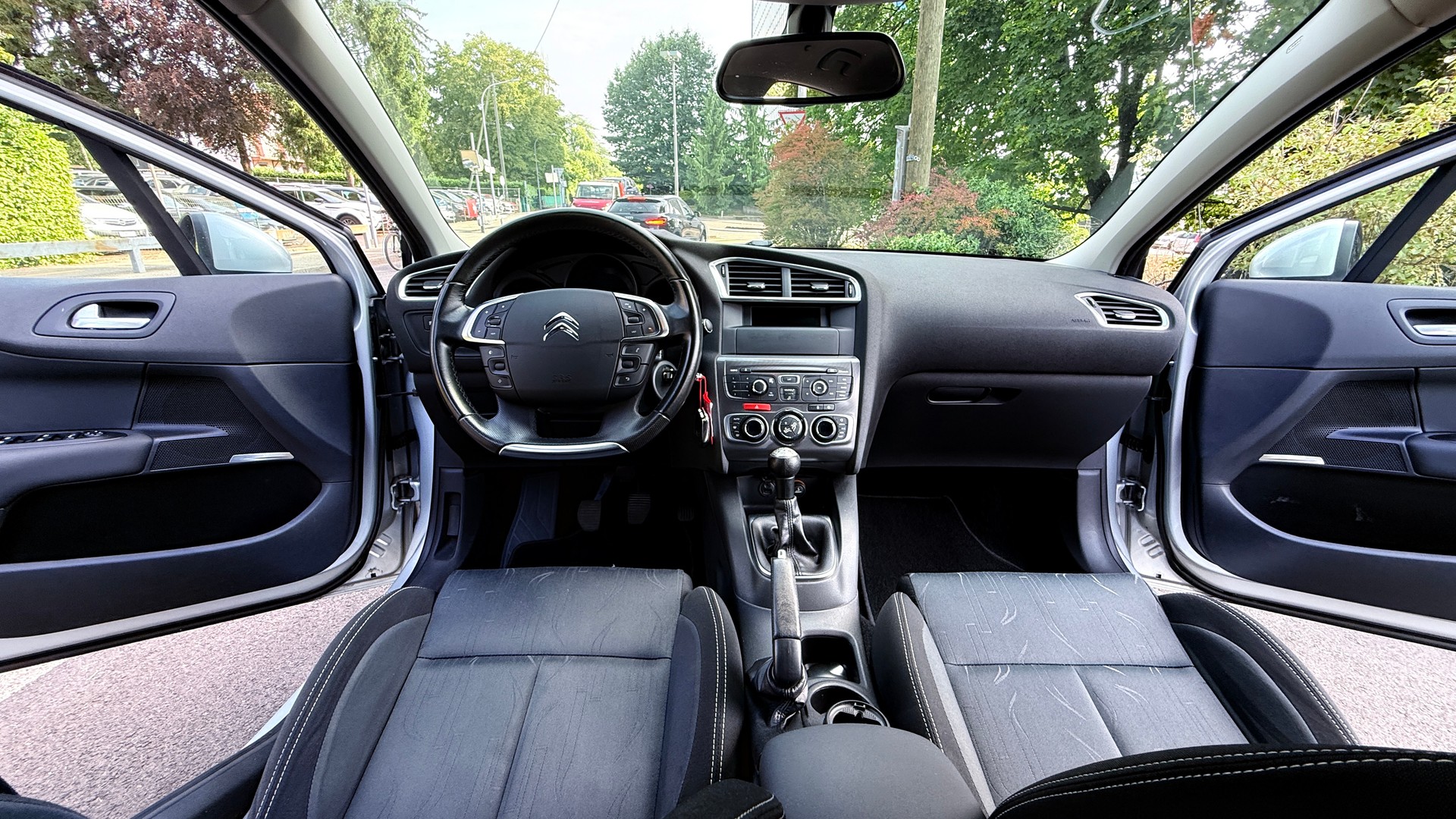 CITROEN C4 Berline 1.6 VTi Séduction-image-8