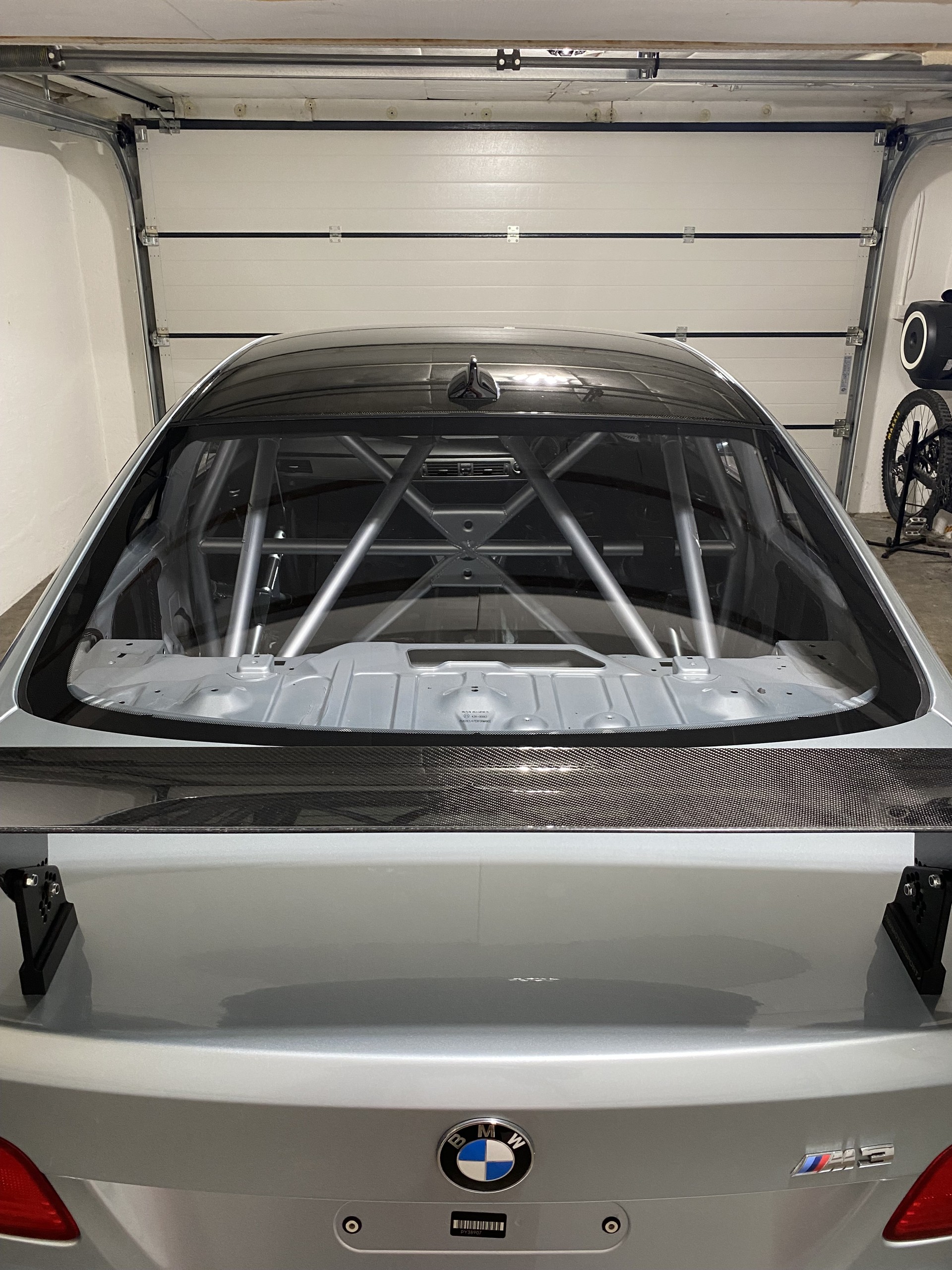 BMW M3-image-2