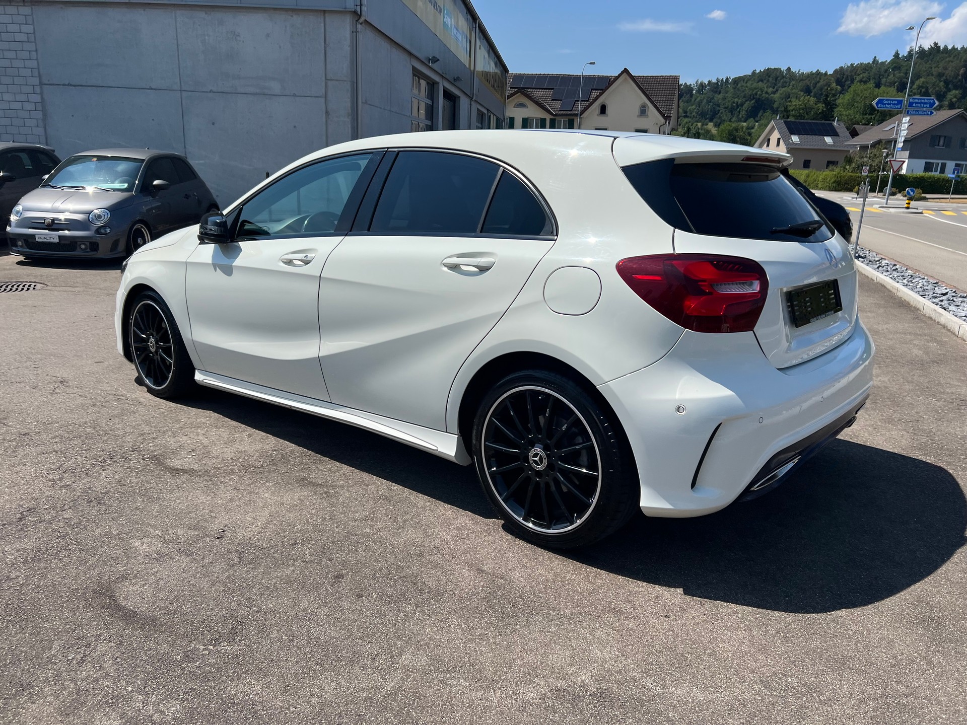 MERCEDES-BENZ A 200 AMG Line 7G-DCT-image-15
