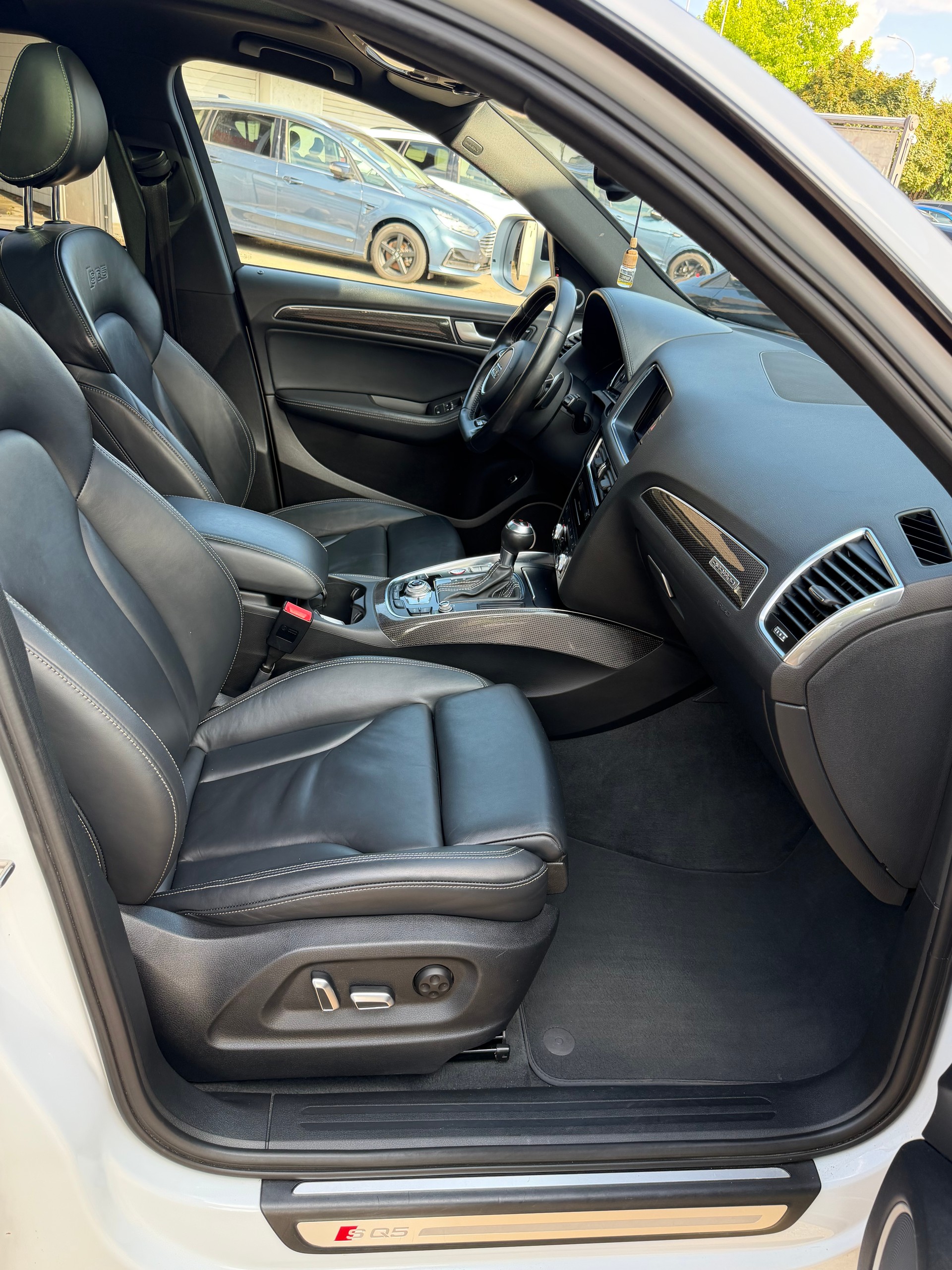 AUDI SQ5 3.0 TDI quattro tiptronic-image-16