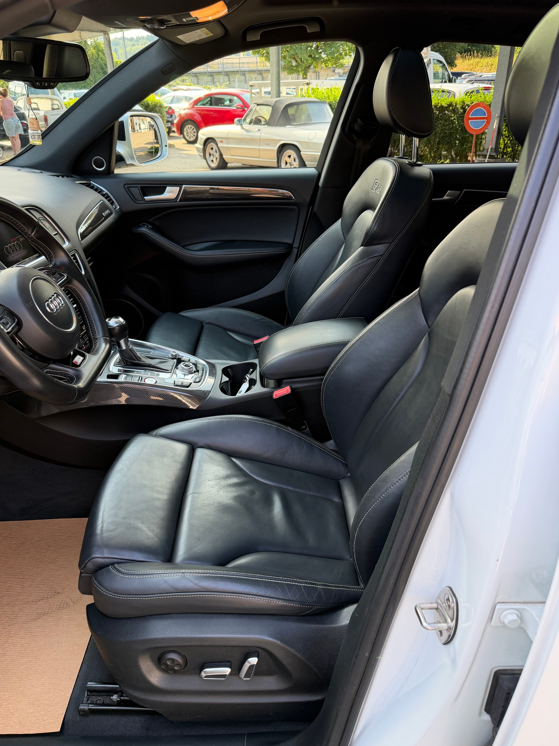 AUDI SQ5 3.0 TDI quattro tiptronic-image-8