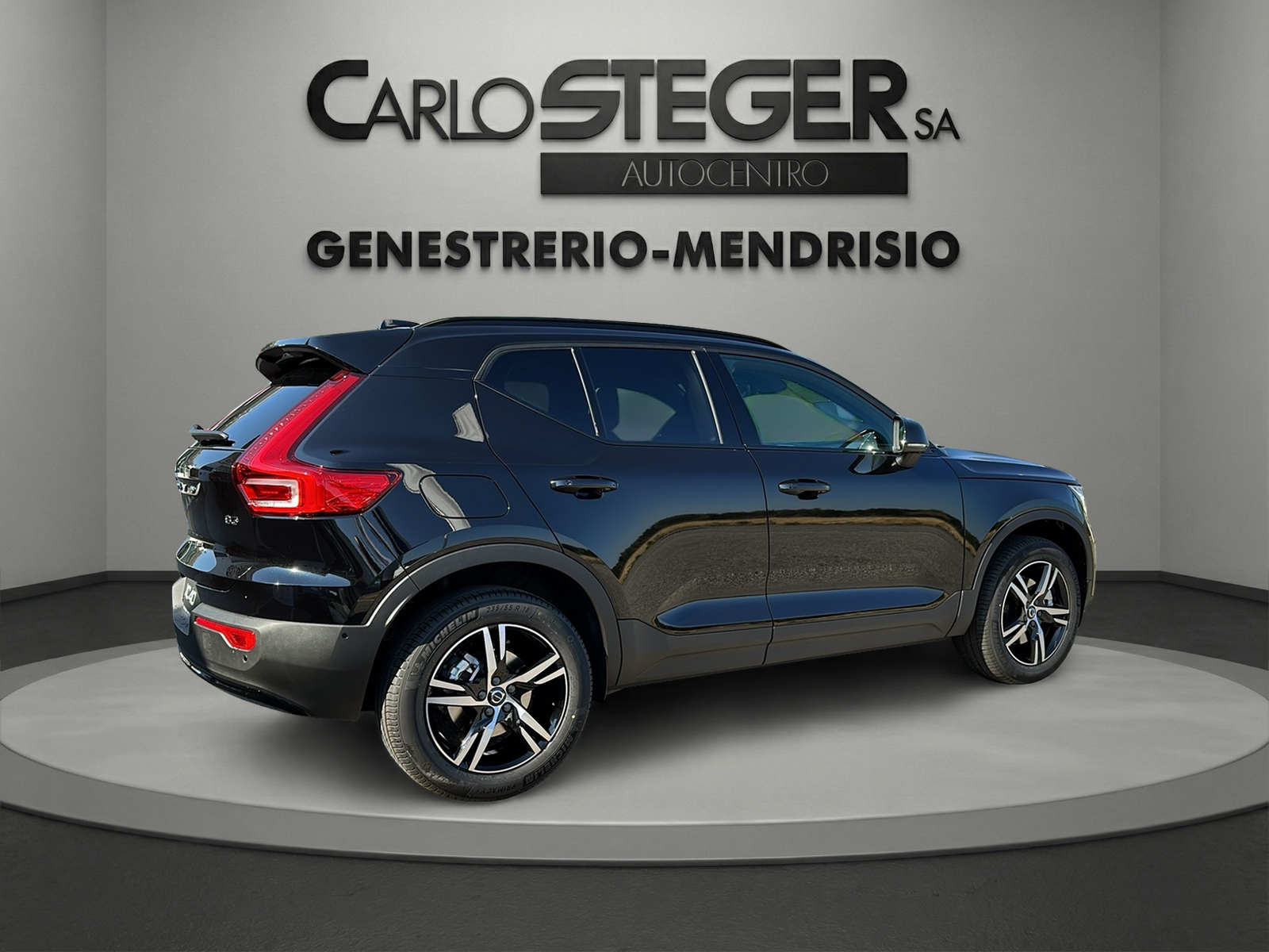 VOLVO XC40 B3 Benzin Mild Hybrid Plus Dark DCT-image-13