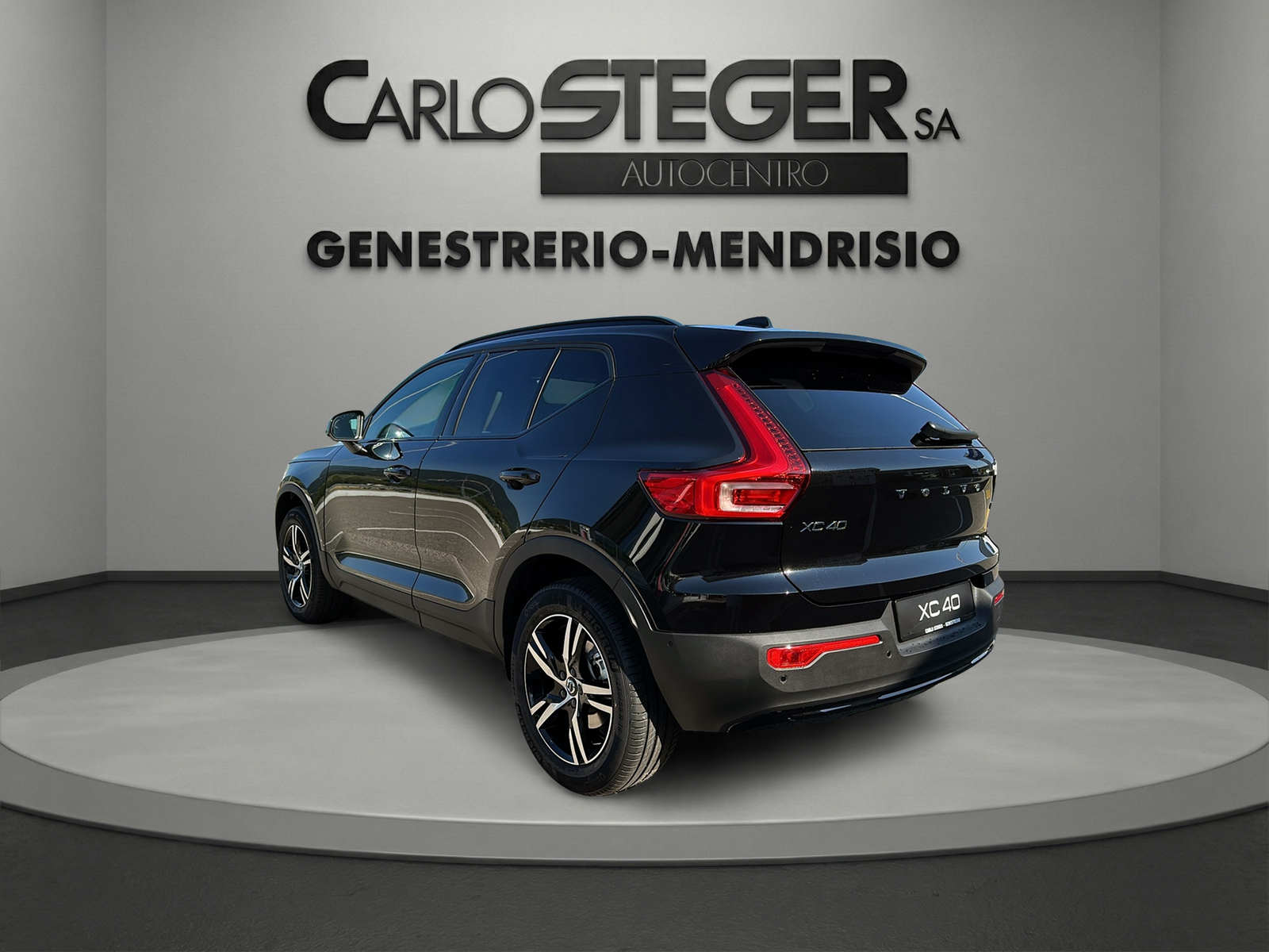 VOLVO XC40 B3 Benzin Mild Hybrid Plus Dark DCT-image-6