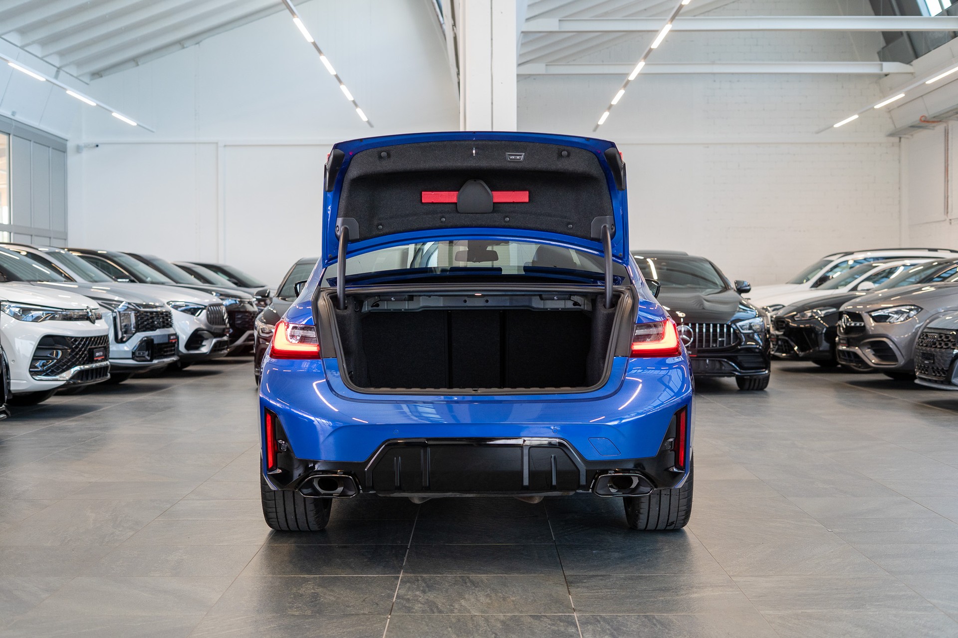 BMW M340i xDrive / LCI / Head-Up / Carbon / 360° Kamera-image-5