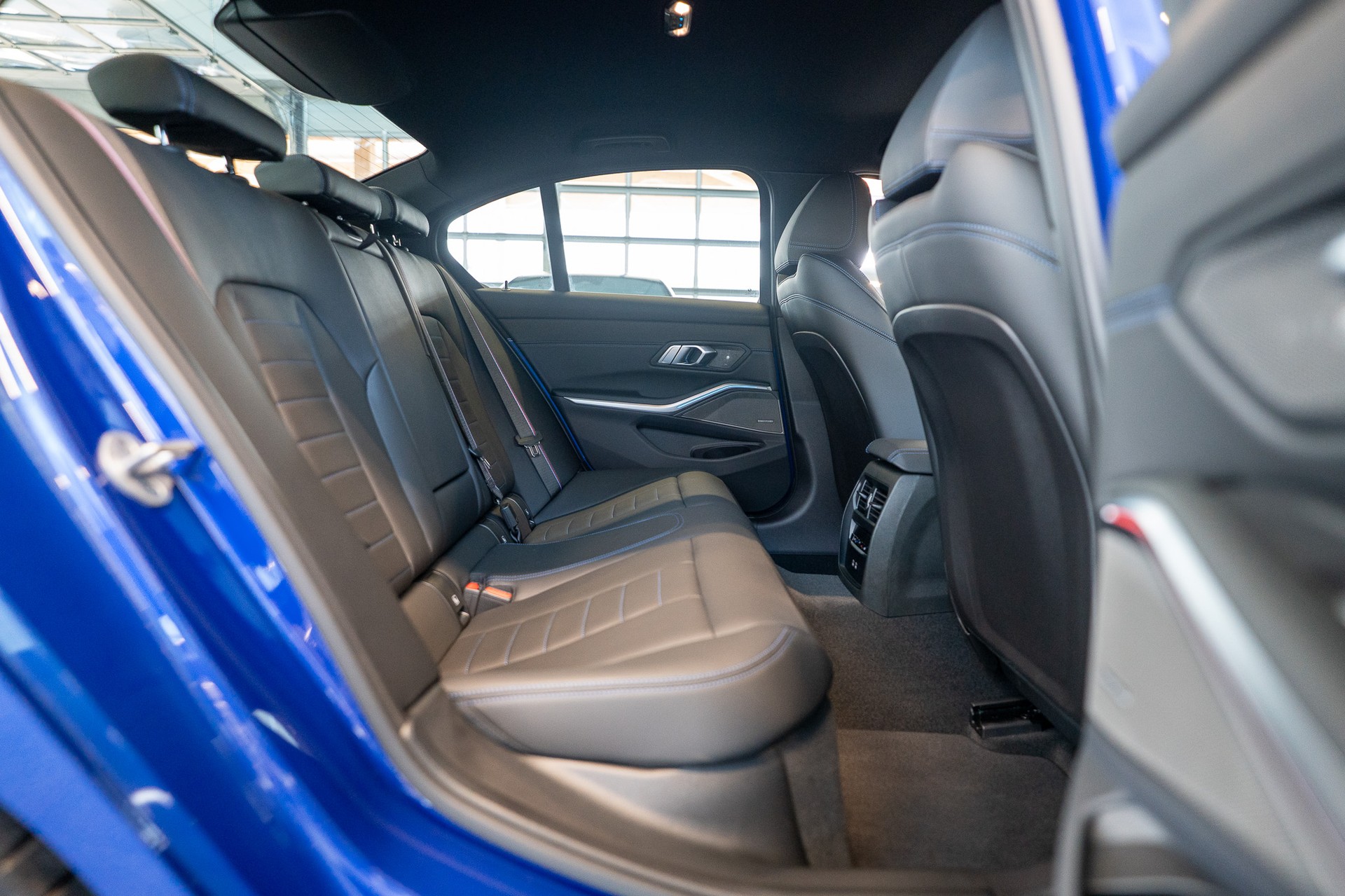 BMW M340i xDrive / LCI / Head-Up / Carbon / 360° Kamera-image-12
