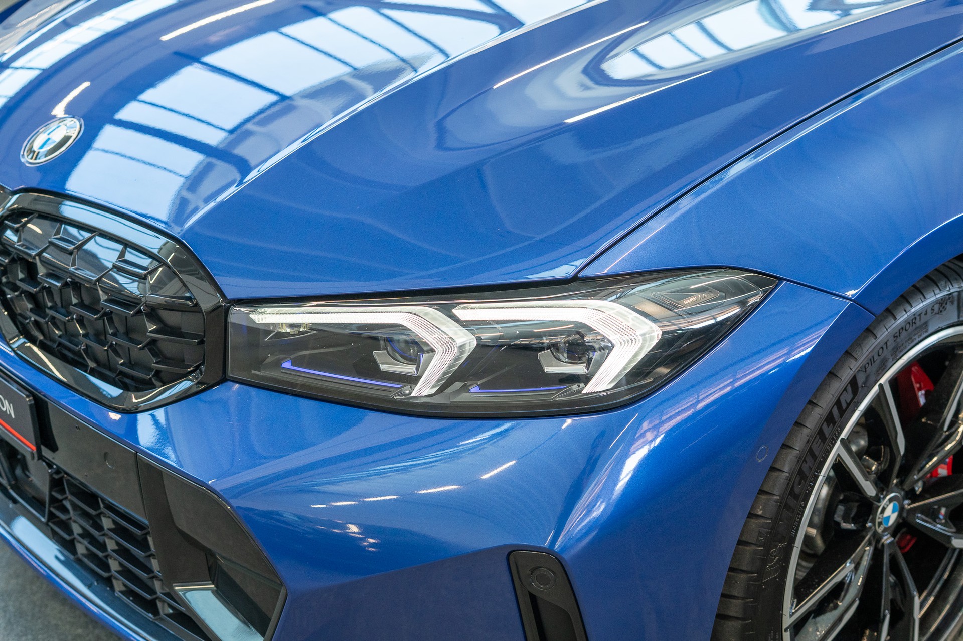 BMW M340i xDrive / LCI / Head-Up / Carbon / 360° Kamera-image-23