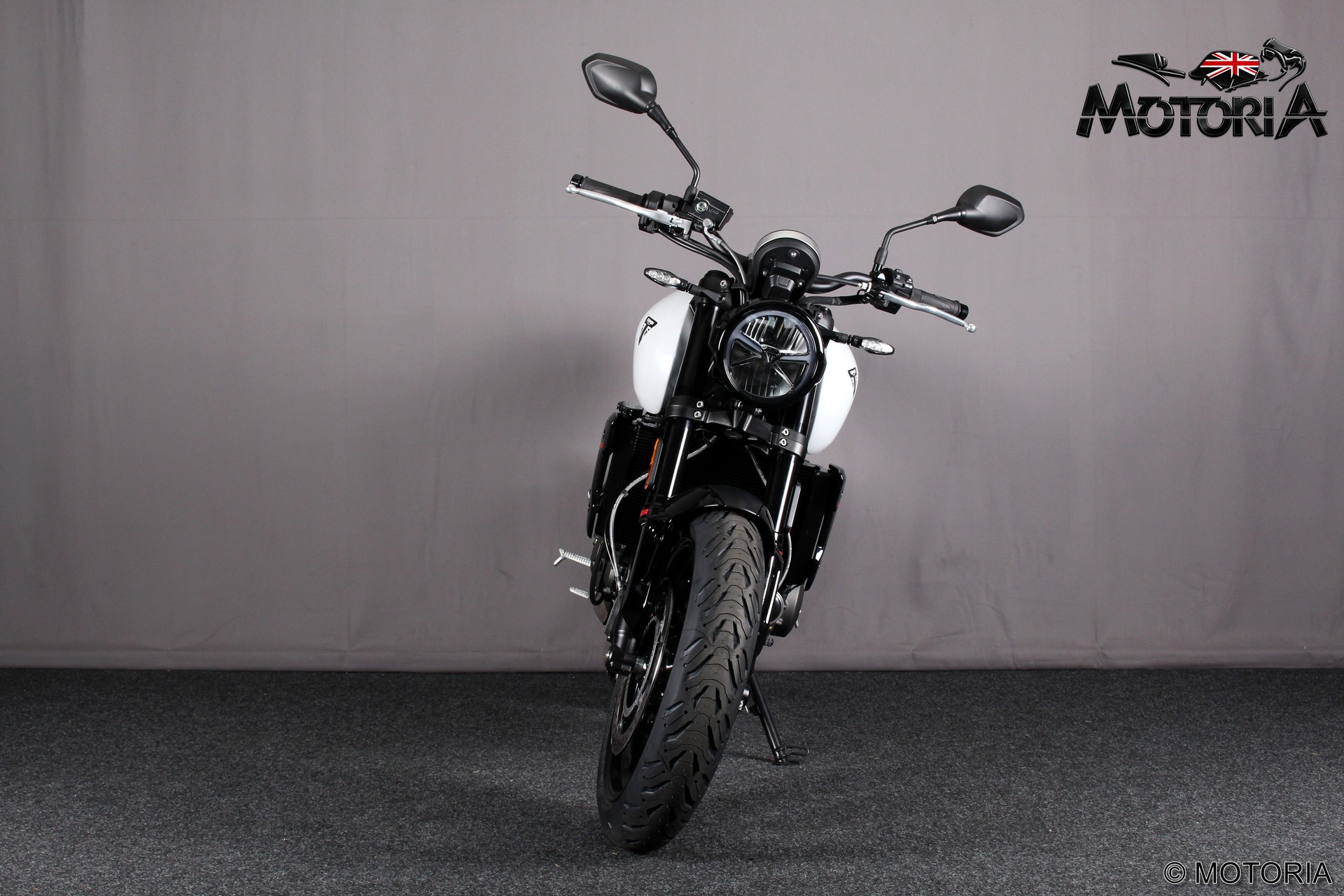 TRIUMPH Trident 660-image-7