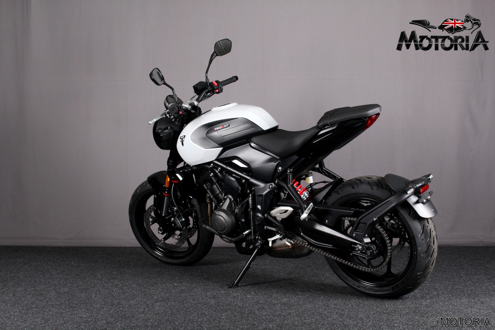 TRIUMPH Trident 660-image-4