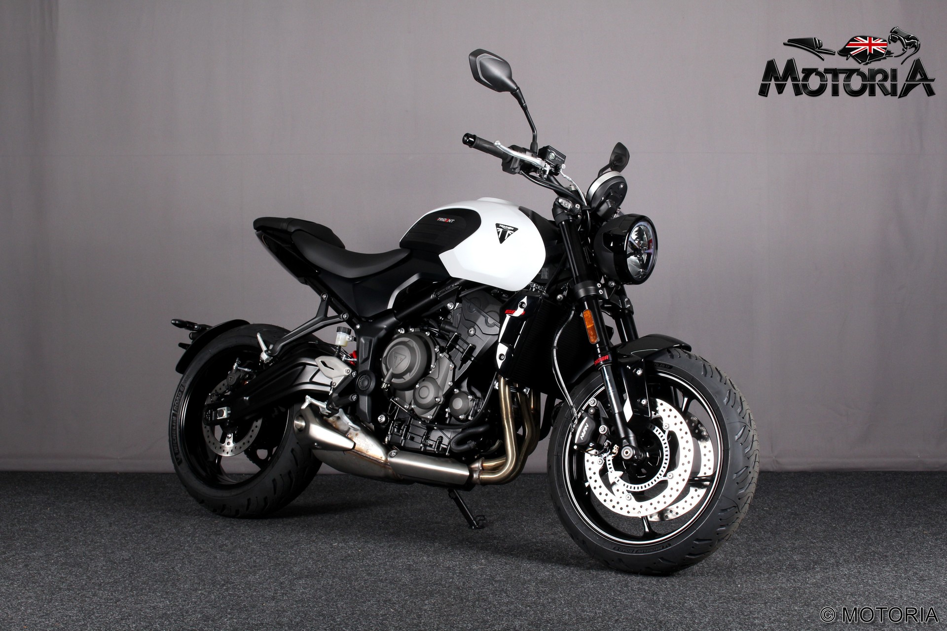 TRIUMPH Trident 660