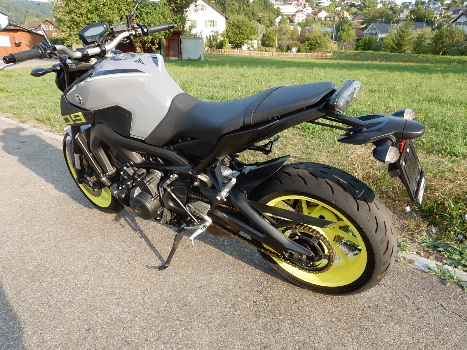YAMAHA MT-09 ABS-image-3
