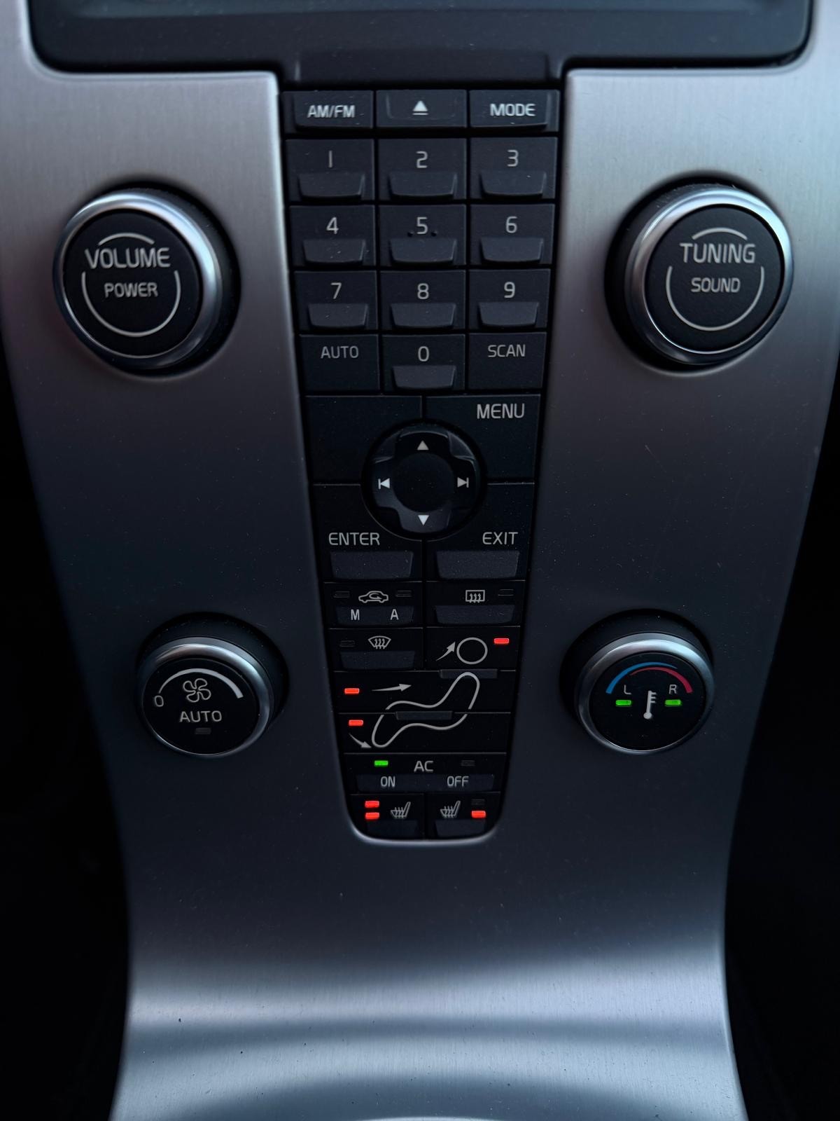 VOLVO C70 T5 Summum-image-8