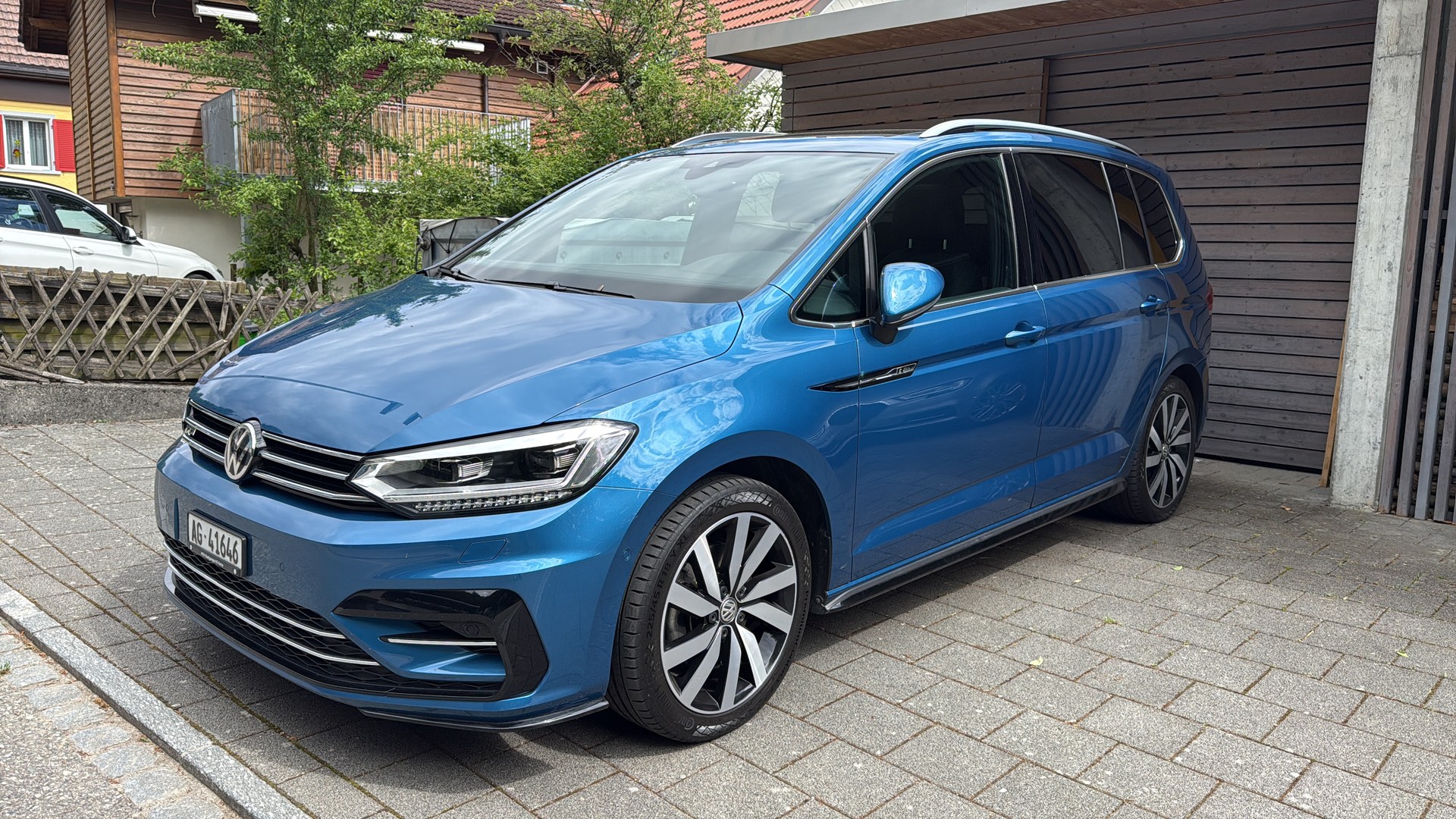 VW 1.5 TSI R-LINE Highline DSG-image-1