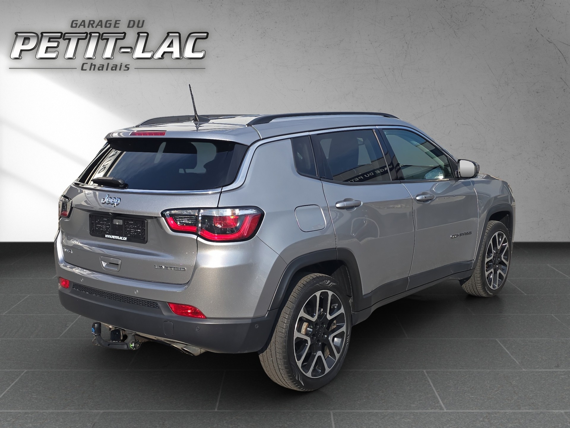 JEEP Compass 1.4 Turbo Limited AWD 9ATX-image-3
