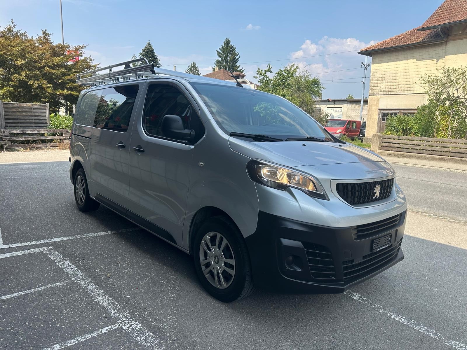 PEUGEOT Expert 2.0 BlueHDi 120 S&S Allure Standard-image-0