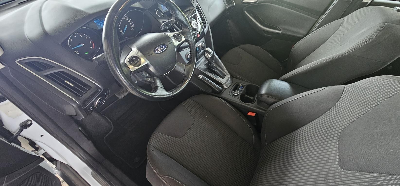 FORD Focus 1.6i VCT Titanium PowerShift-image-7
