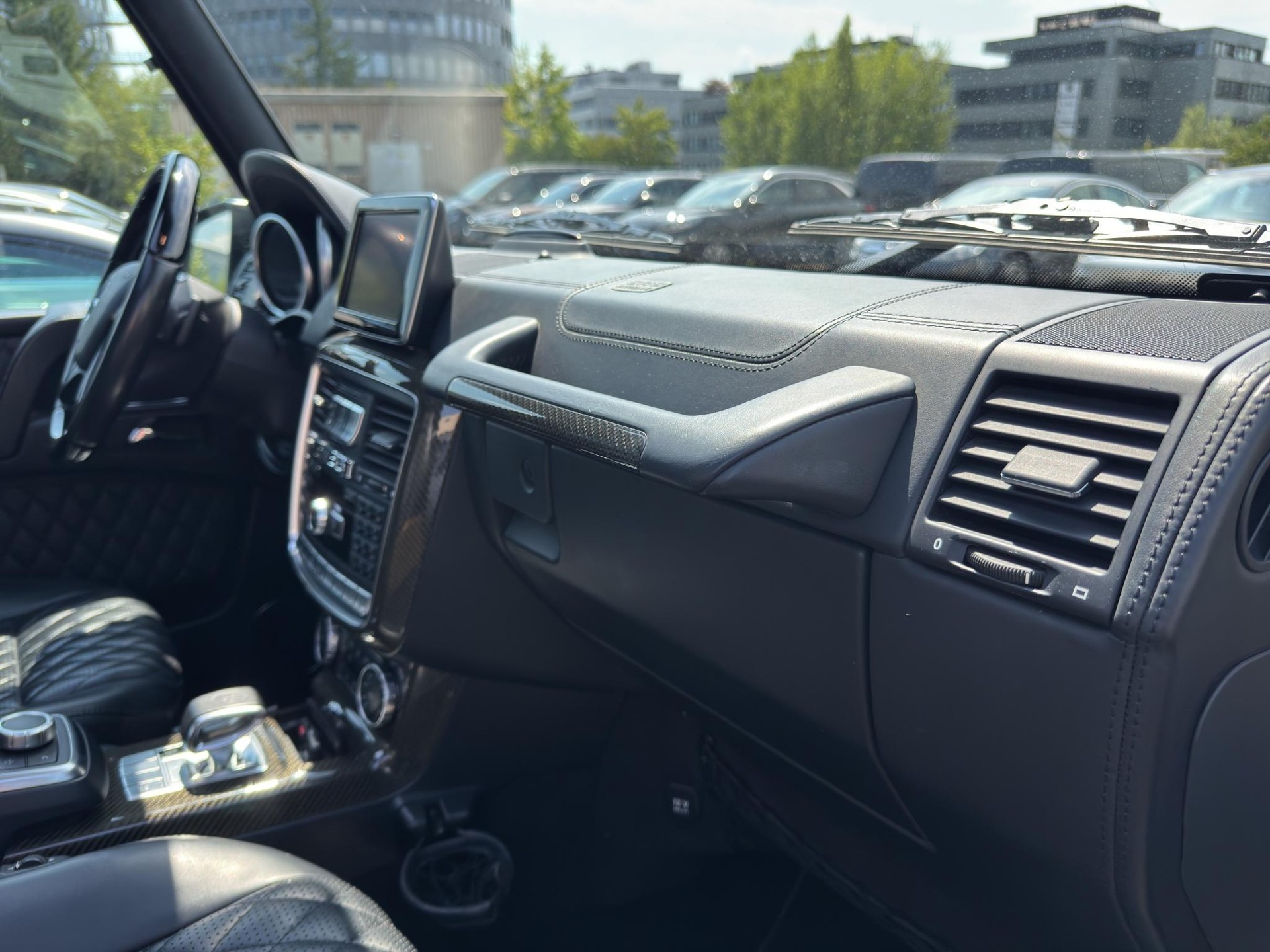 MERCEDES-BENZ G 63 AMG lang Wagon-image-22
