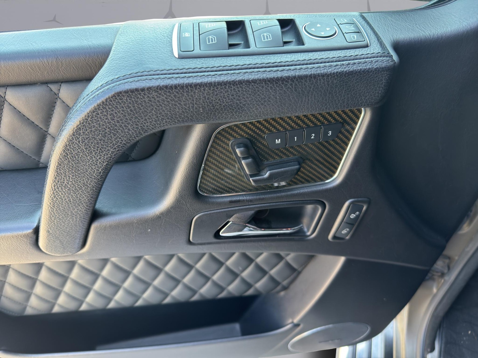 MERCEDES-BENZ G 63 AMG lang Wagon-image-10
