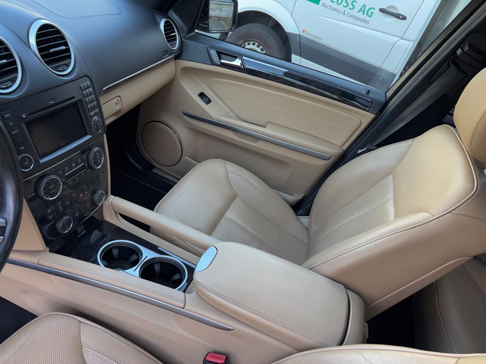 MERCEDES-BENZ GL 350 BlueTEC 4Matic 7-Platz AHK-image-7