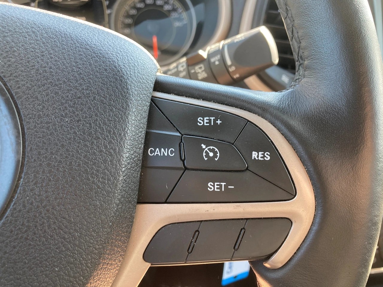 JEEP Cherokee 2.2TD Night Eagle AWD 9ATX AD-image-15